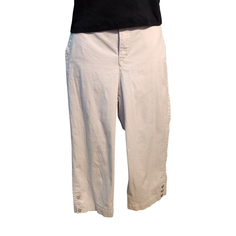 Gloria Vanderbilt Amanda Khaki Capri Crop Pants - Button Hem Detail Size 10